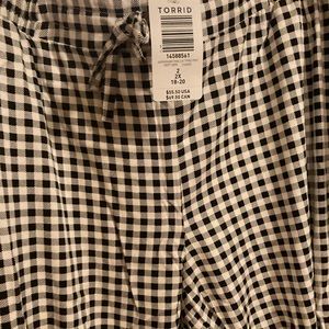 NWT Torrid Gingham Challis Pant
